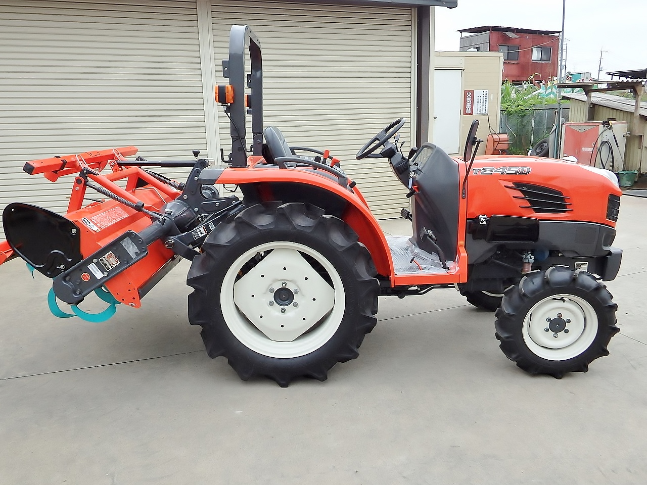 トラクター T245DBMARF5S 整備済　動画有 写真２